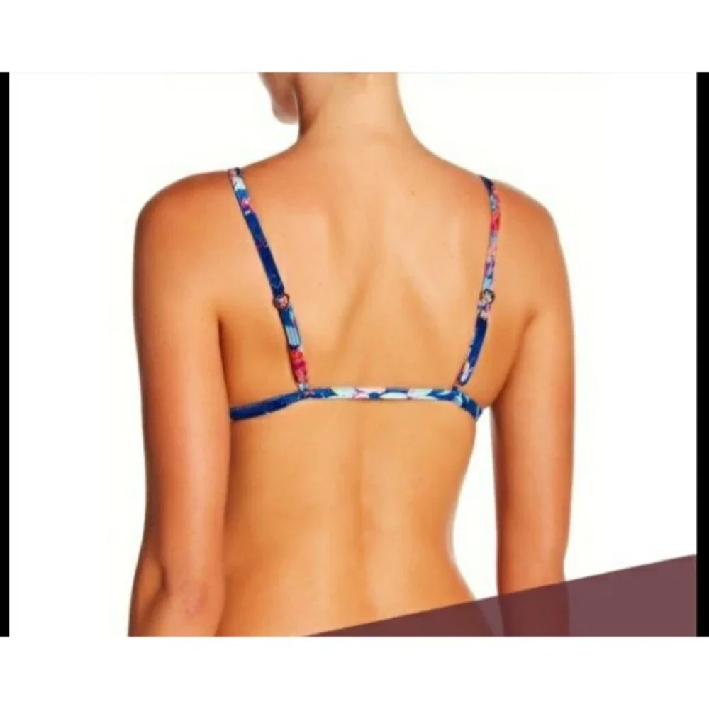 Betsey Johnson bikini top, size large, n